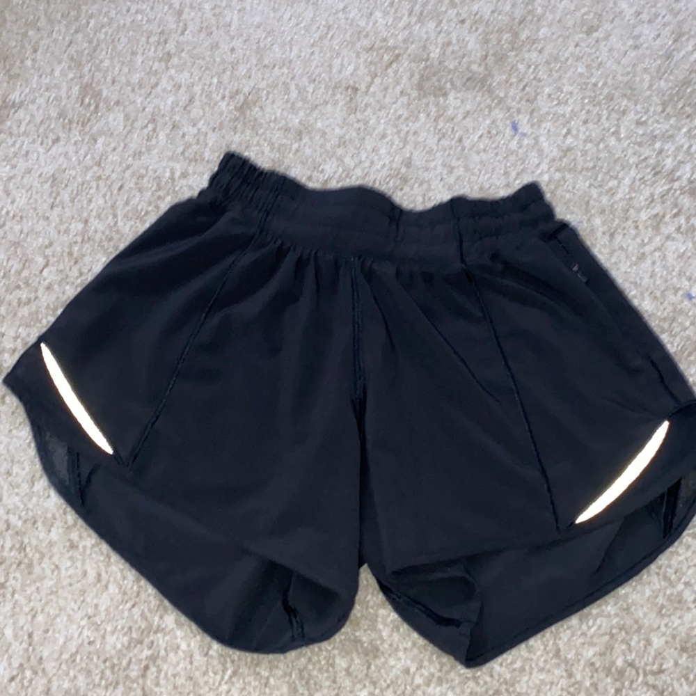 Lululemon Hottie Hot Shorts Size 0 tall
